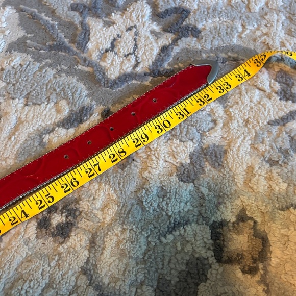 Vintage Champagne crocodile embossed leather belt/red silver - Picture 5 of 5